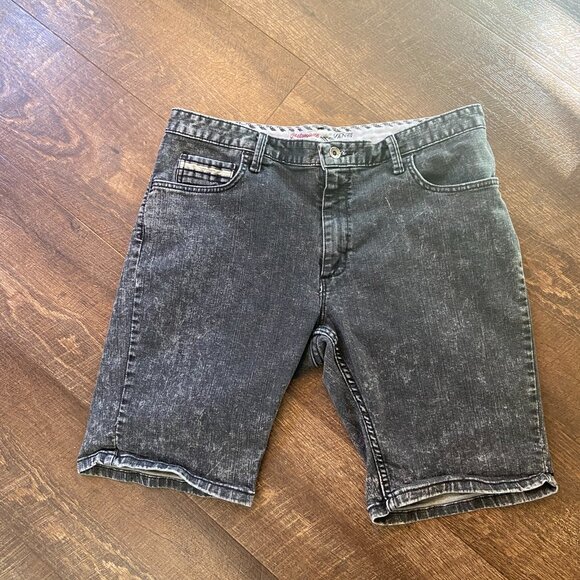 Vans Acid-Wash Denim Shorts - Size 34 - Picture 2 of 6